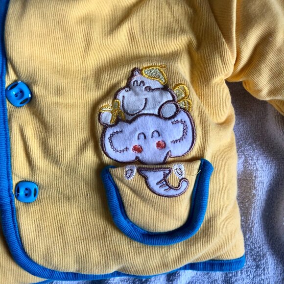 Vintage Lion Mark Yellow Baby Coat (6M) – Adorable Elephant & Banana | Unisex - Picture 5 of 6